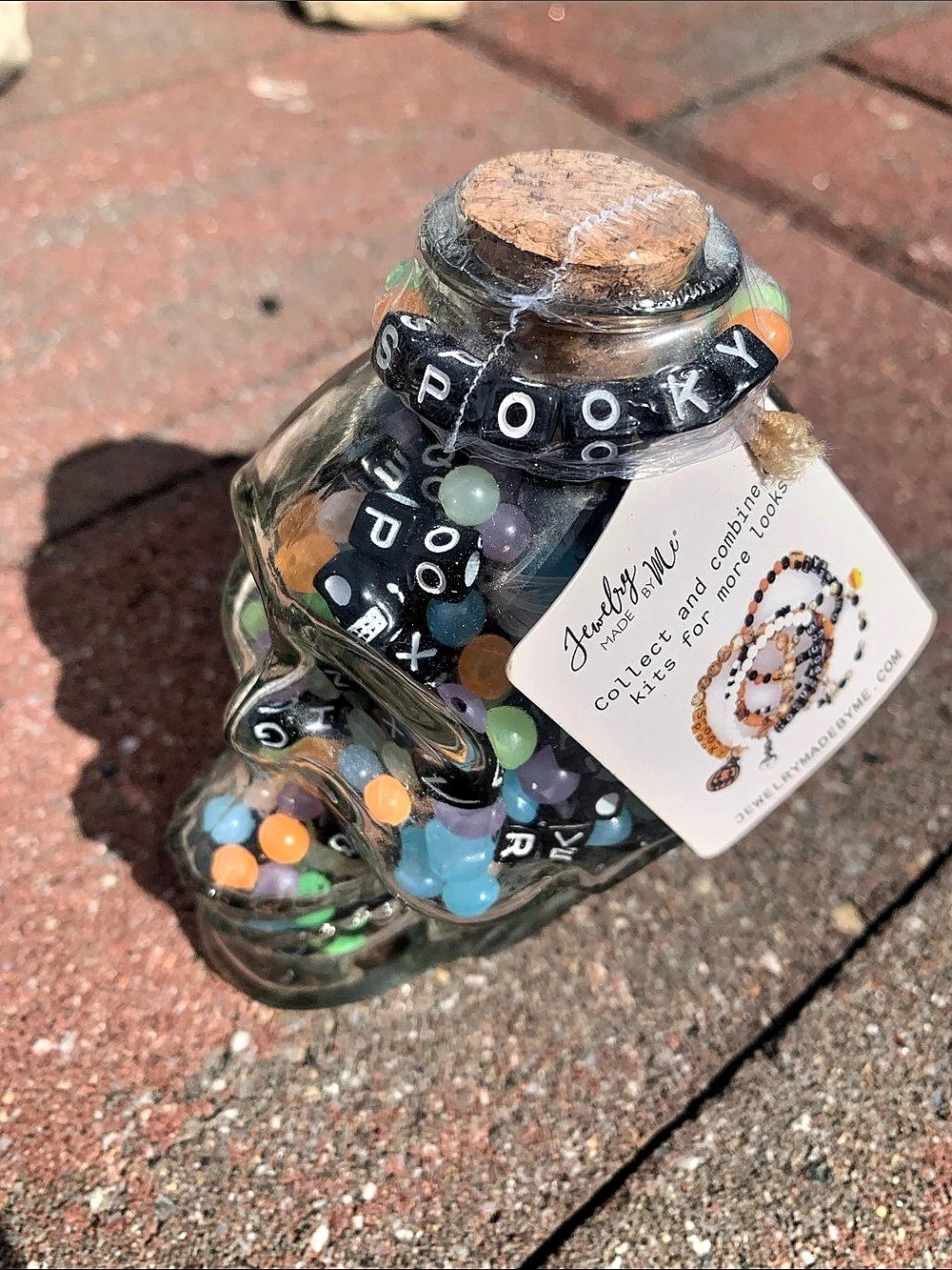 🆕- Jewelry Made by Me Halloween Spooky Glow in the Dark Bead Kit DIY Bracelet